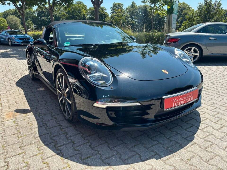 Image 14/20 of Porsche 911 Targa 4 GTS (2015)
