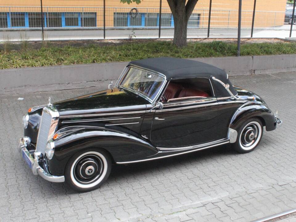 Bild 4/29 von Mercedes-Benz 220 Cabriolet A (1955)