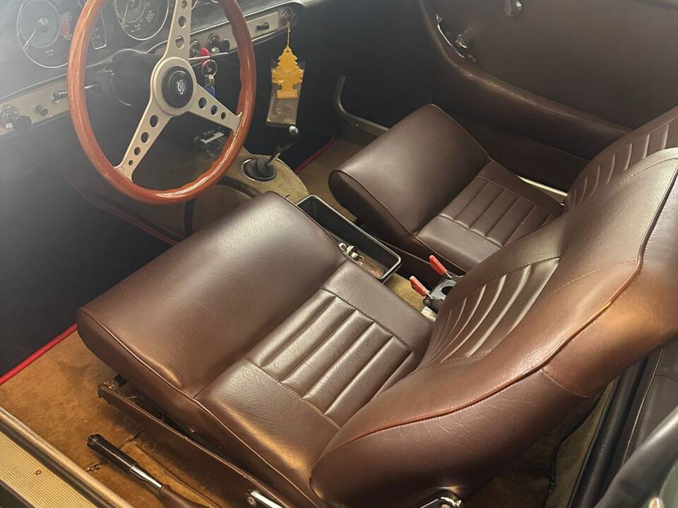 Bild 8/16 von Volvo 1800 S (1967)