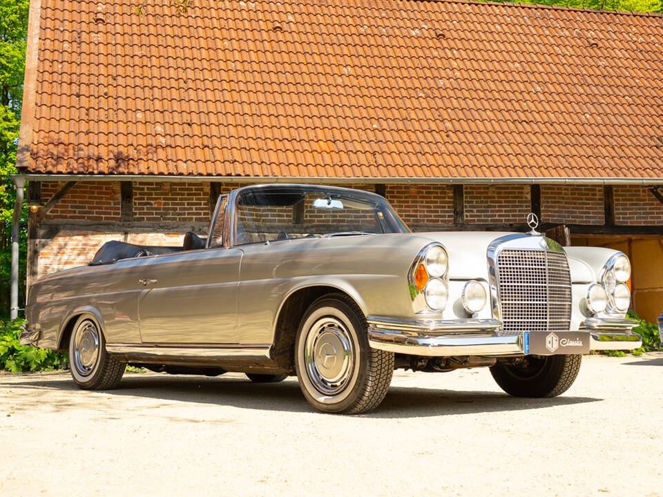 Bild 12/56 von Mercedes-Benz 280 SE (1968)