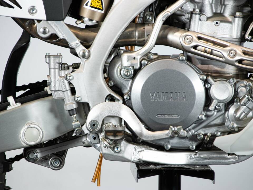 Image 32/50 de Yamaha DUMMY (2007)