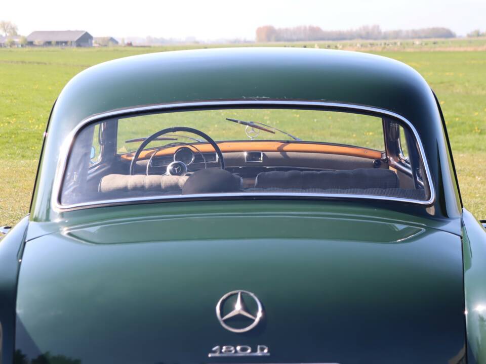 Image 45/50 of Mercedes-Benz 180 D (1958)
