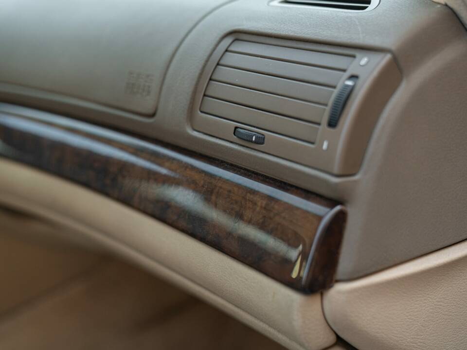 Bild 28/50 von BMW 725tds (1997)