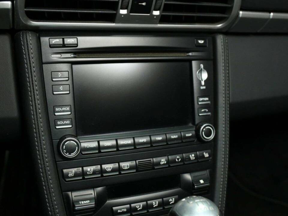 Image 18/30 of Porsche 911 Turbo (2009)