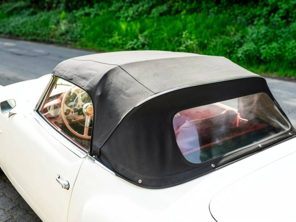 Image 8/25 of Mercedes-Benz 190 SL (1958)
