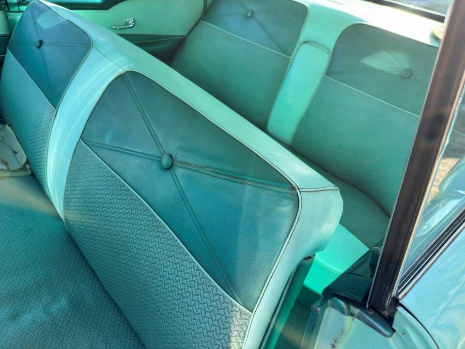 Bild 13/32 von Buick 60 Century (1956)