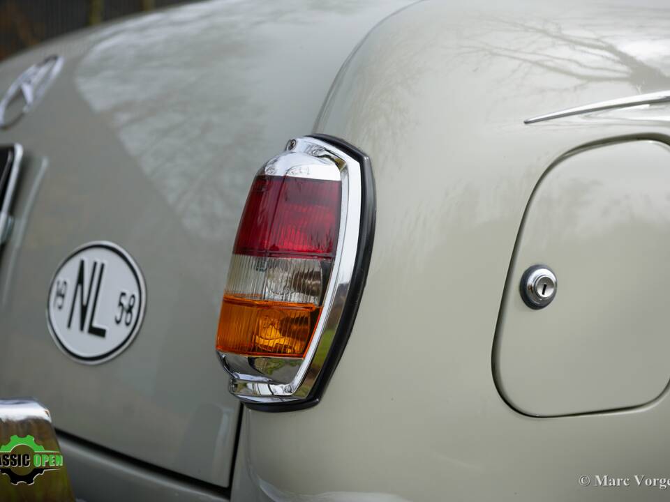 Bild 36/44 von Mercedes-Benz 220 S (1958)