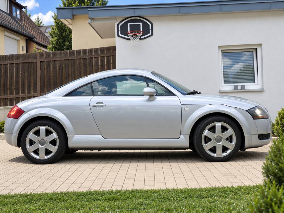 Imagen 4/6 de Audi TT 1.8 T quattro (1999)