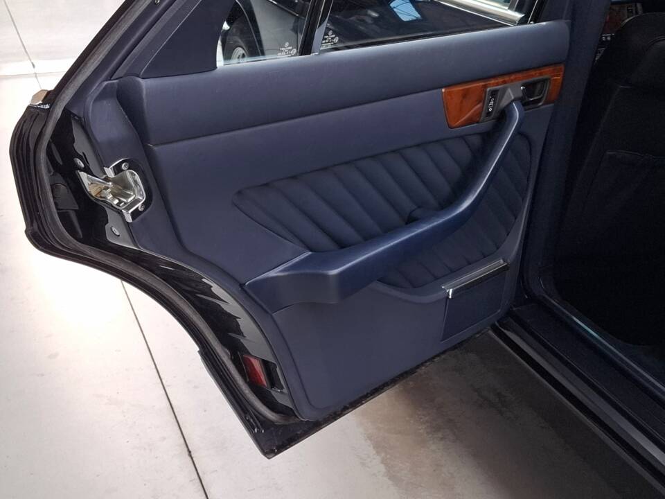 Bild 8/37 von Mercedes-Benz 500 SE (1991)