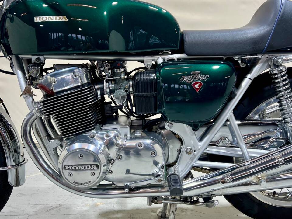 Image 7/16 of Honda CB 750 Four (1973)