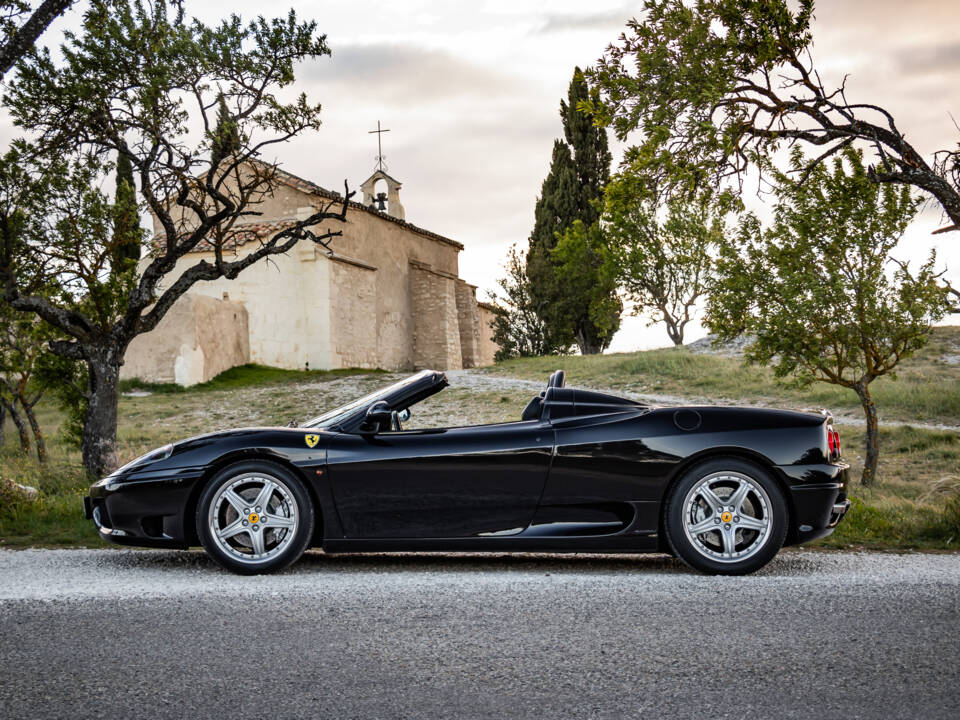 Bild 43/50 von Ferrari 360 Spider (2001)