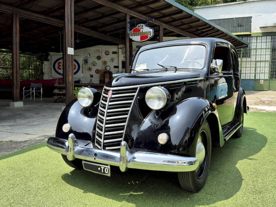 Image 4/47 of FIAT 1100 E (1952)