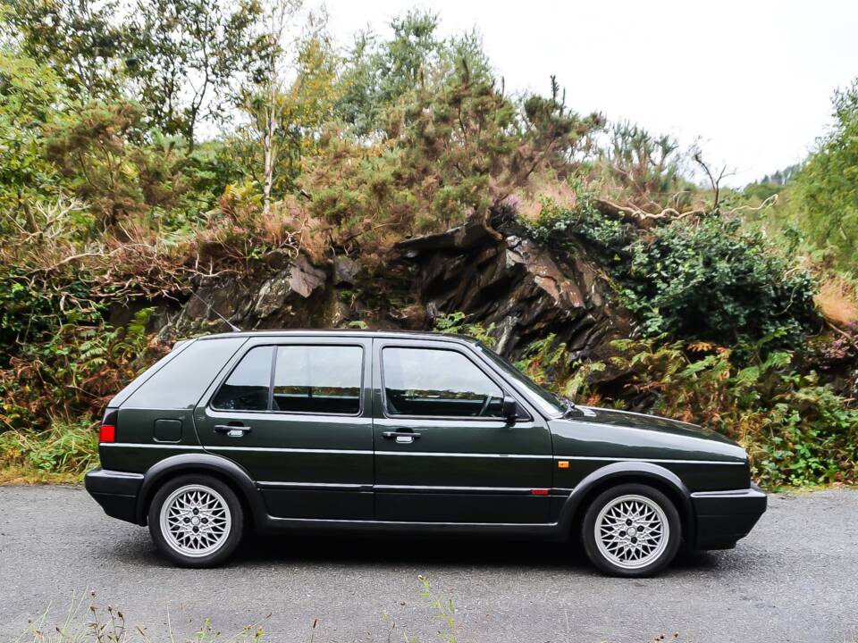 Image 34/37 de Volkswagen Golf III 2.0 16V GTI (1992)