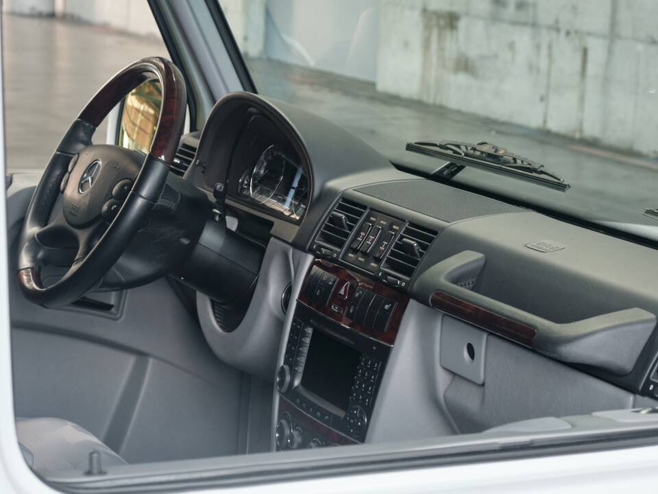 Bild 47/50 von Mercedes-Benz G 500 (kurz) (2007)