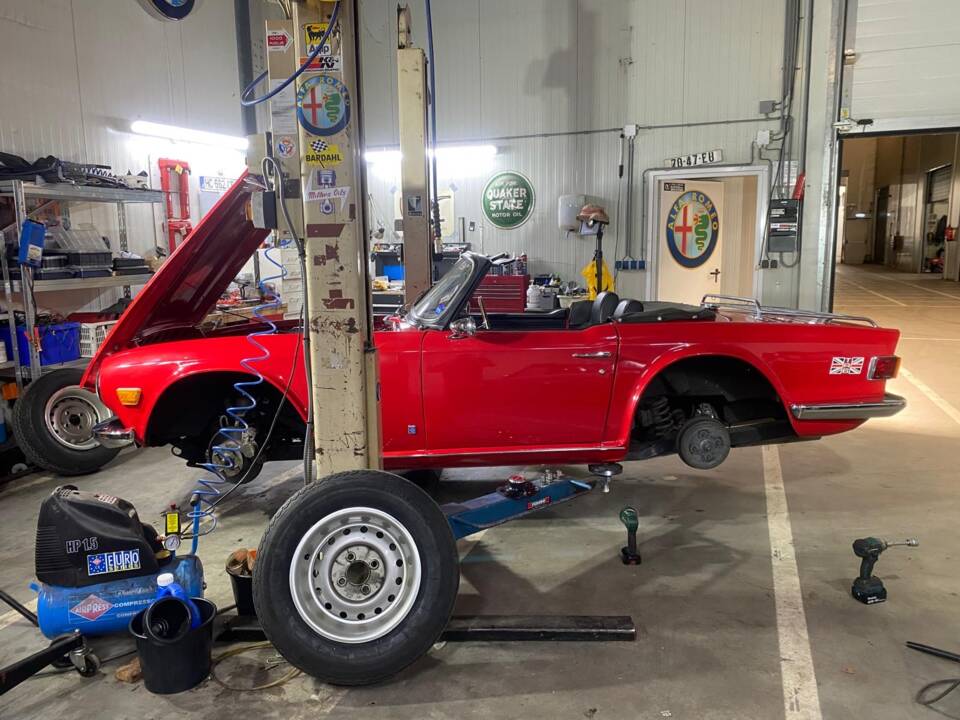 Bild 7/8 von Triumph TR 6 (1972)