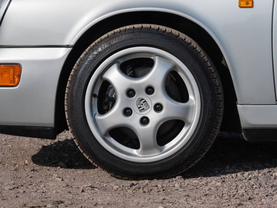 Bild 55/56 von Porsche 911 Carrera 4 (1990)