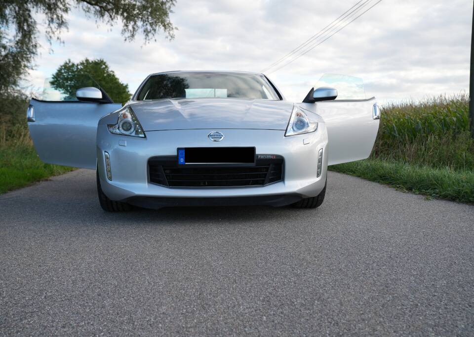 Image 16/30 of Nissan 370Z (2014)