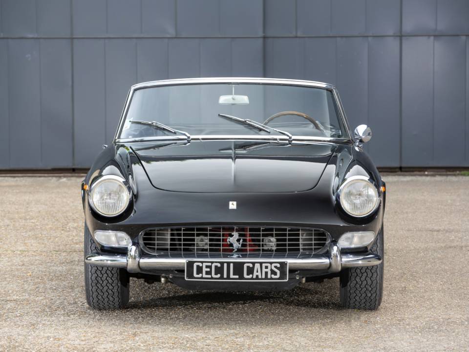Imagen 17/46 de Ferrari 275 GTS (1965)