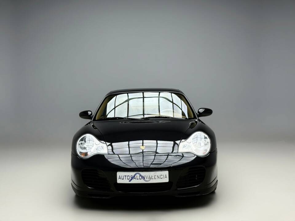 Bild 2/35 von Porsche 911 Carrera 4S (2003)