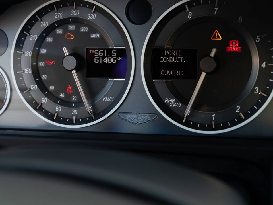 Image 63/83 de Aston Martin V12 Vantage (2009)