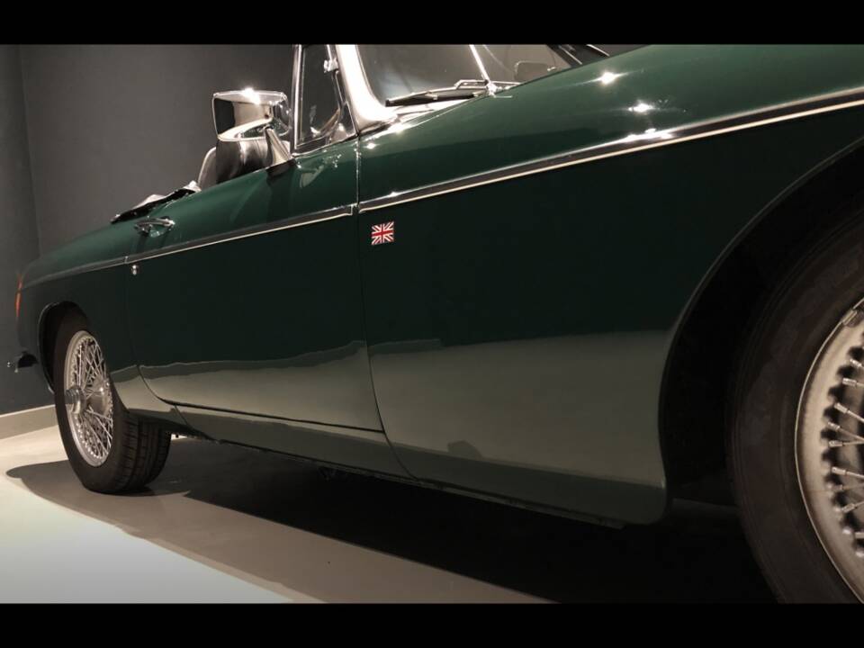 Bild 17/40 von MG MGB (1974)