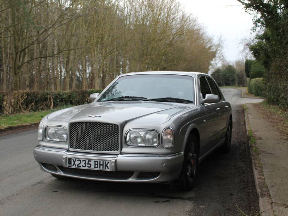 Image 3/15 de Bentley Arnage Red Label (2000)