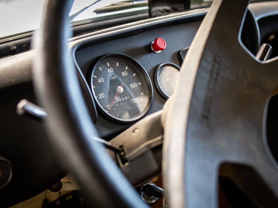 Bild 18/23 von Trabant 601 (1990)