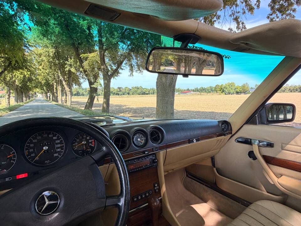 Image 10/22 de Mercedes-Benz 500 SL (1983)
