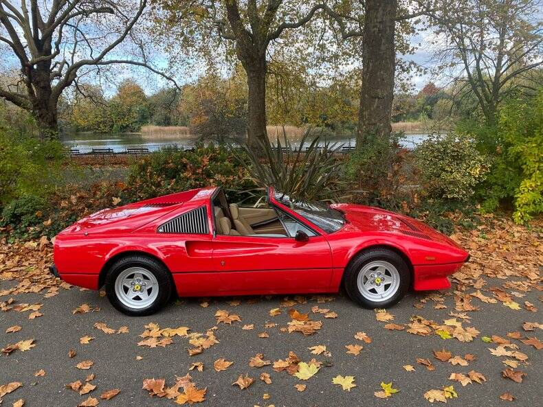 Image 46/50 of Ferrari 308 GTS Quattrovalvole (1983)