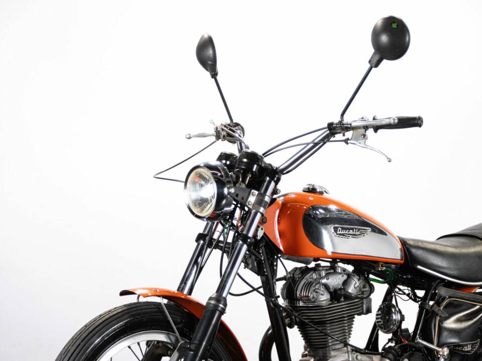Bild 41/50 von Ducati 350 Scrambler (1974)