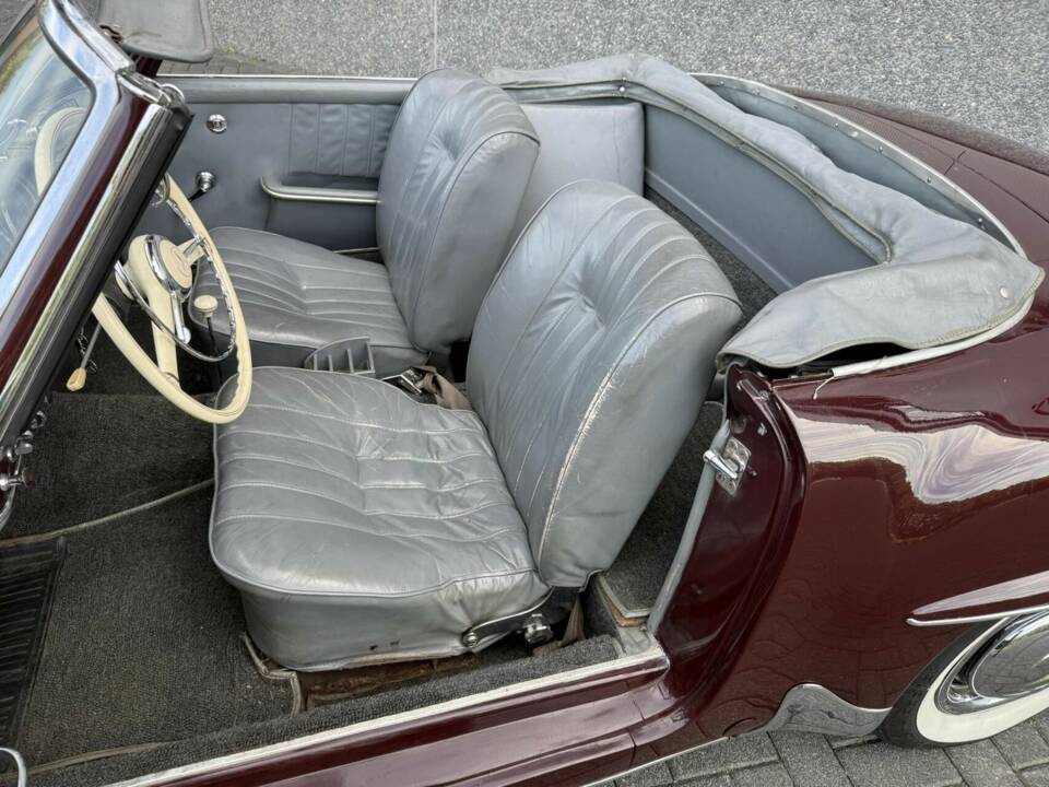 Image 25/50 de Mercedes-Benz 190 SL (1959)