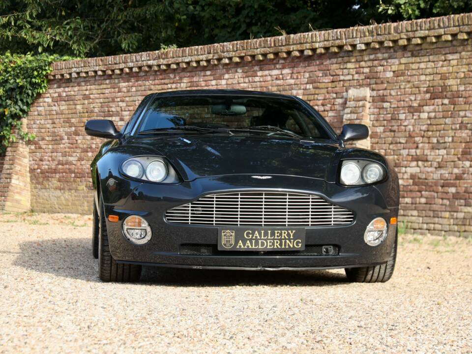 Image 45/50 of Aston Martin V12 Vanquish (2003)