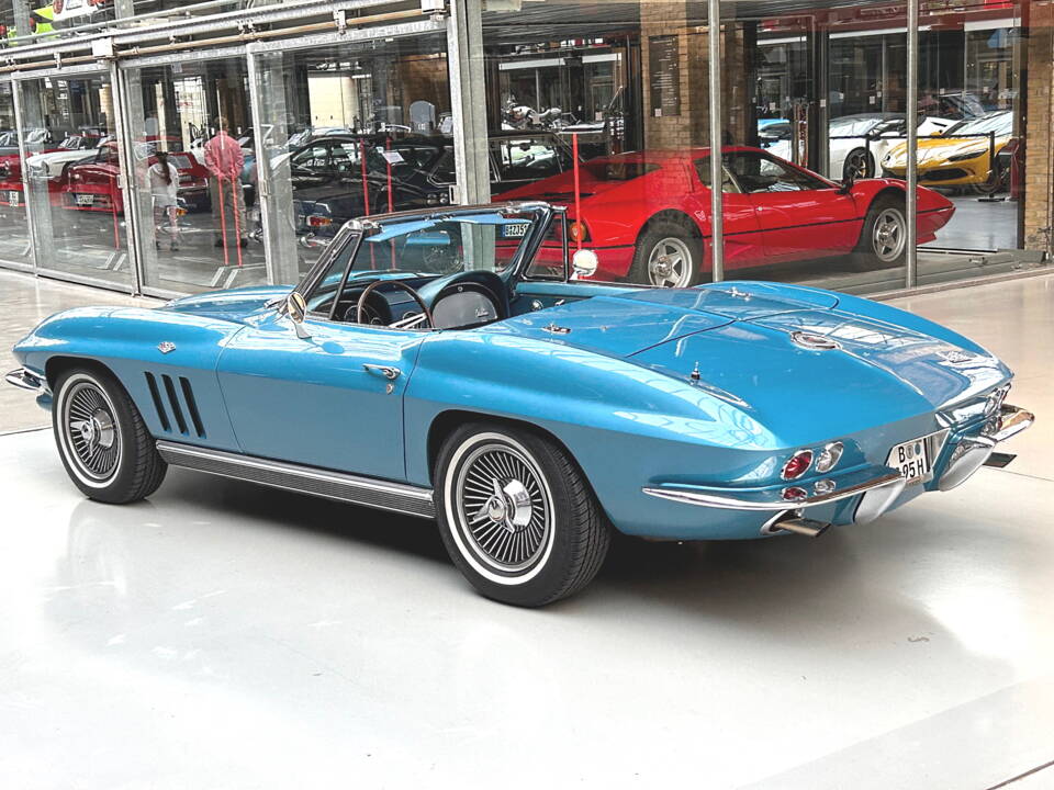 Imagen 23/41 de Chevrolet Corvette Sting Ray Convertible (1966)