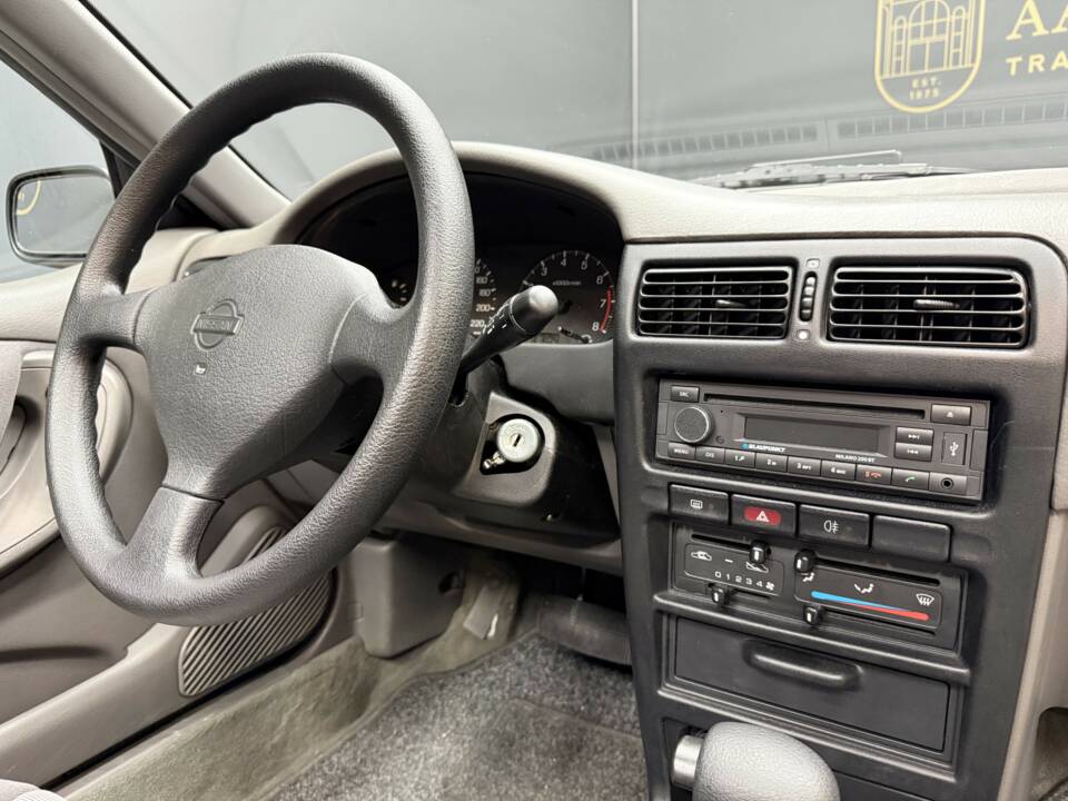 Image 28/50 of Nissan 100 NX (1994)