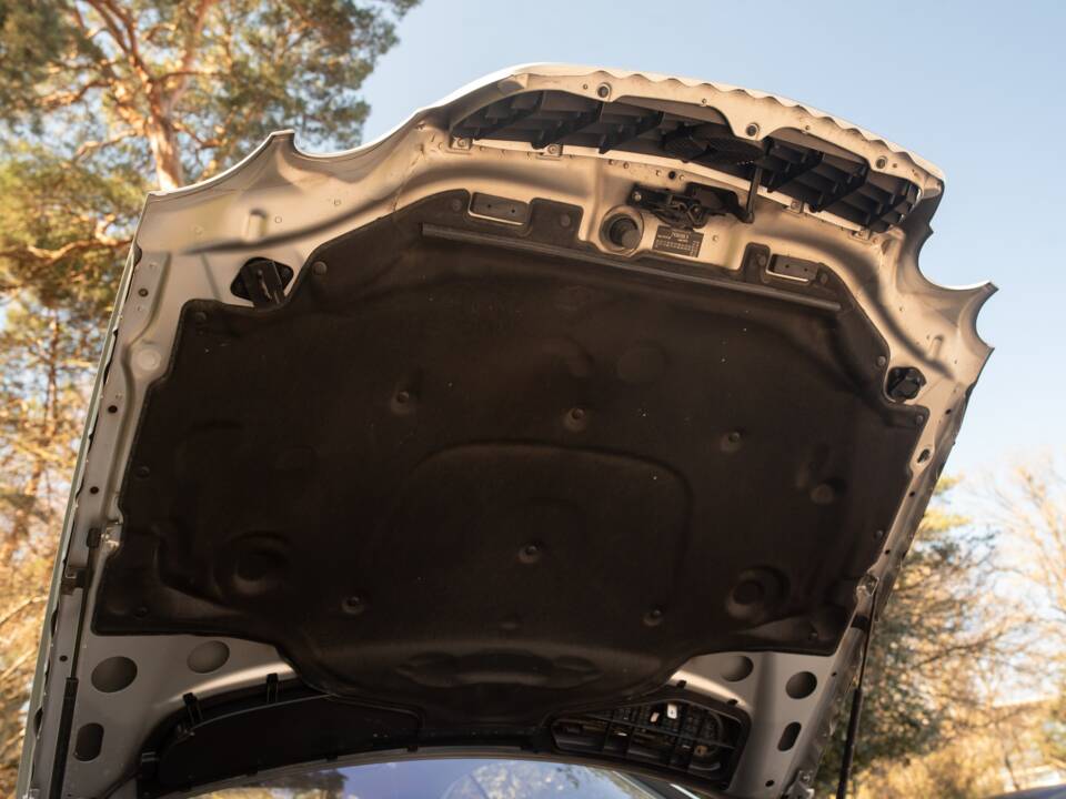 Image 45/50 of Mercedes-Benz CL 500 (2002)