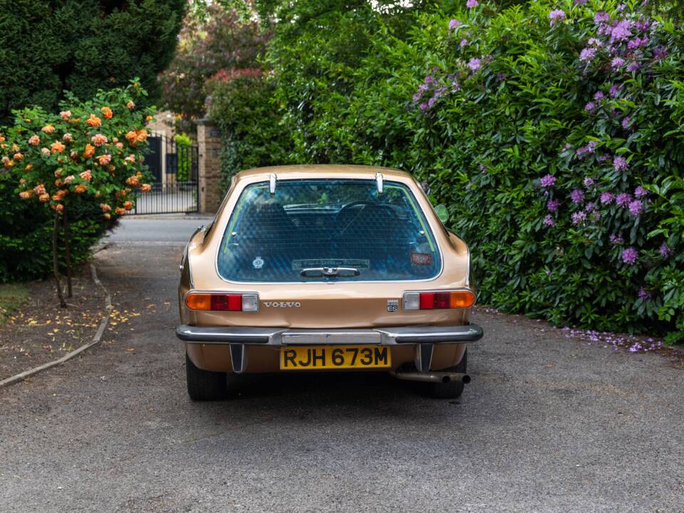 Image 23/50 of Volvo 1800 ES (1973)