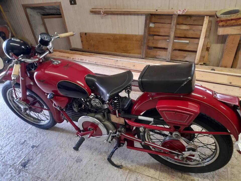 Image 4/5 of Moto Guzzi Falcone Militare (1953)