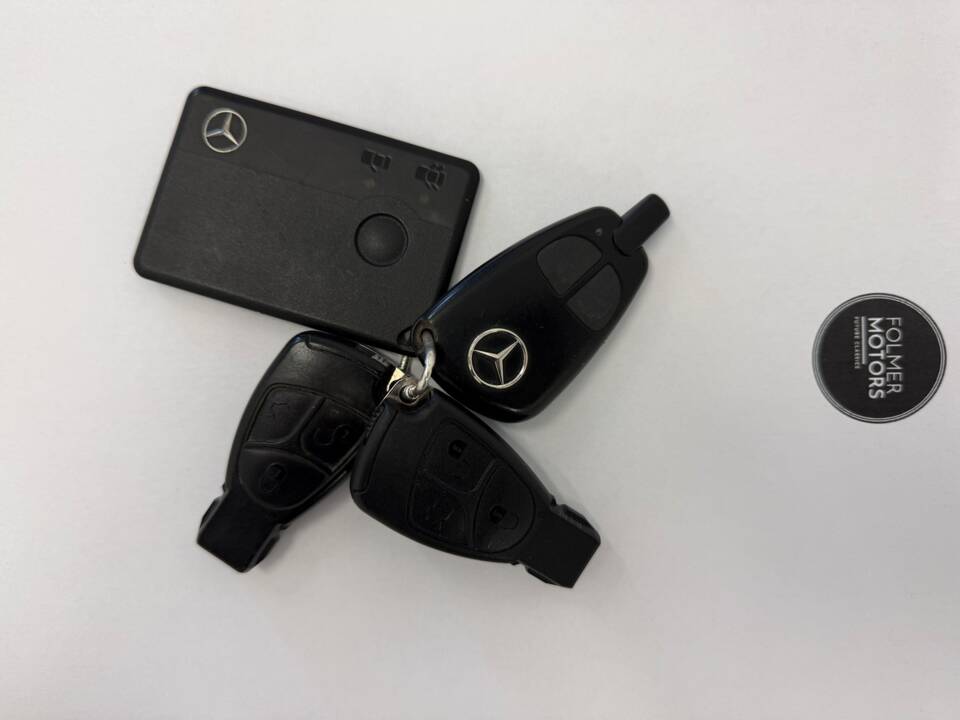 Immagine 20/20 di Mercedes-Benz SL 500 (2002)