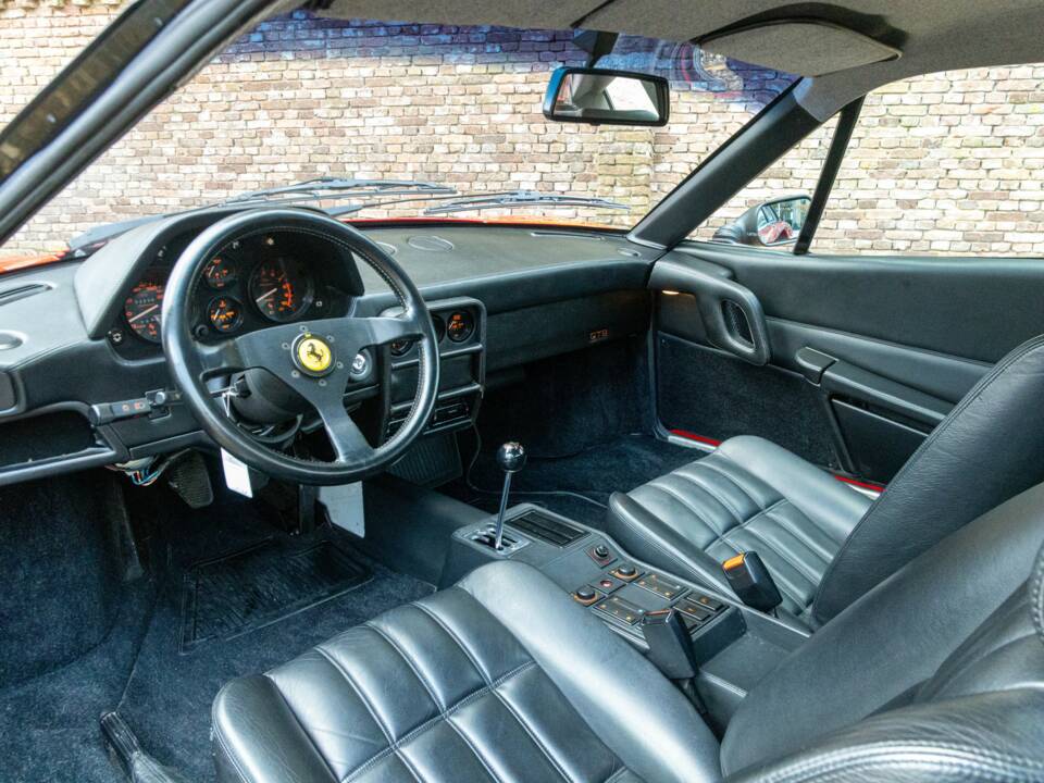 Image 14/50 of Ferrari 328 GTB (1989)