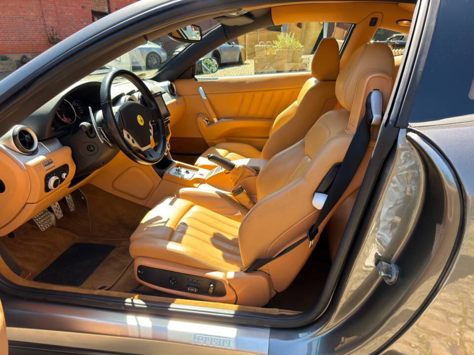 Afbeelding 24/74 van Ferrari 612 Scaglietti (2006)