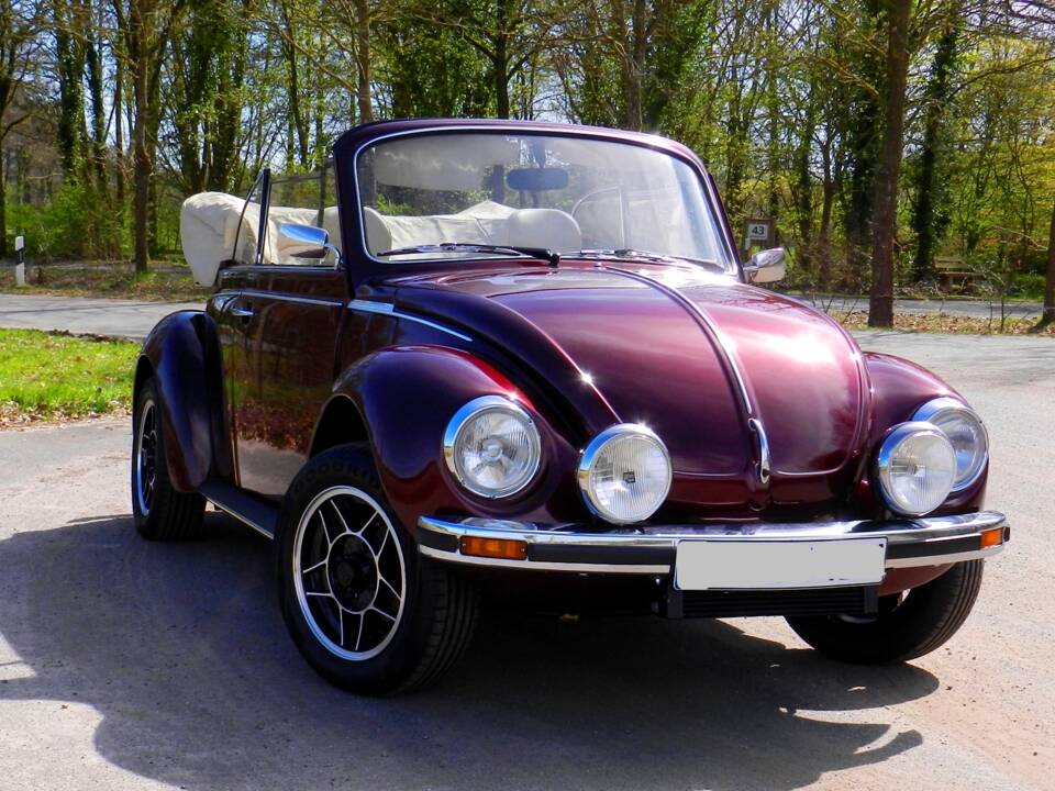 Imagen 31/70 de Volkswagen Käfer 1303 LS (1978)