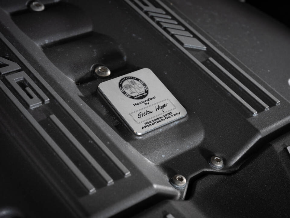 Image 31/33 of Mercedes-Benz SLS AMG (2010)