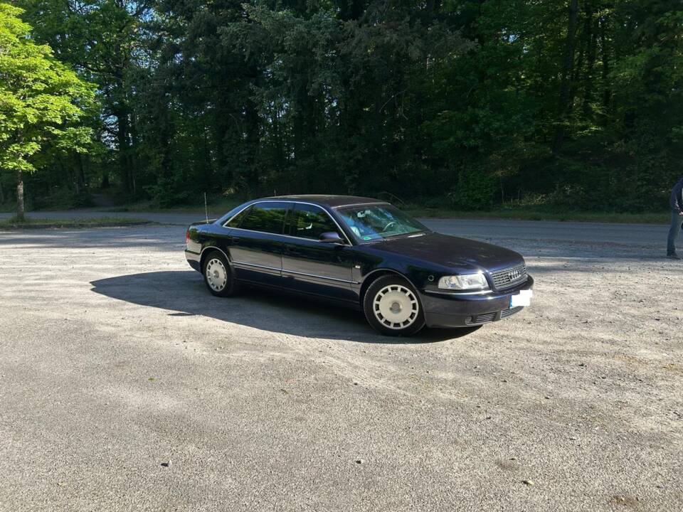 Bild 1/25 von Audi A8 4.2 quattro (2001)