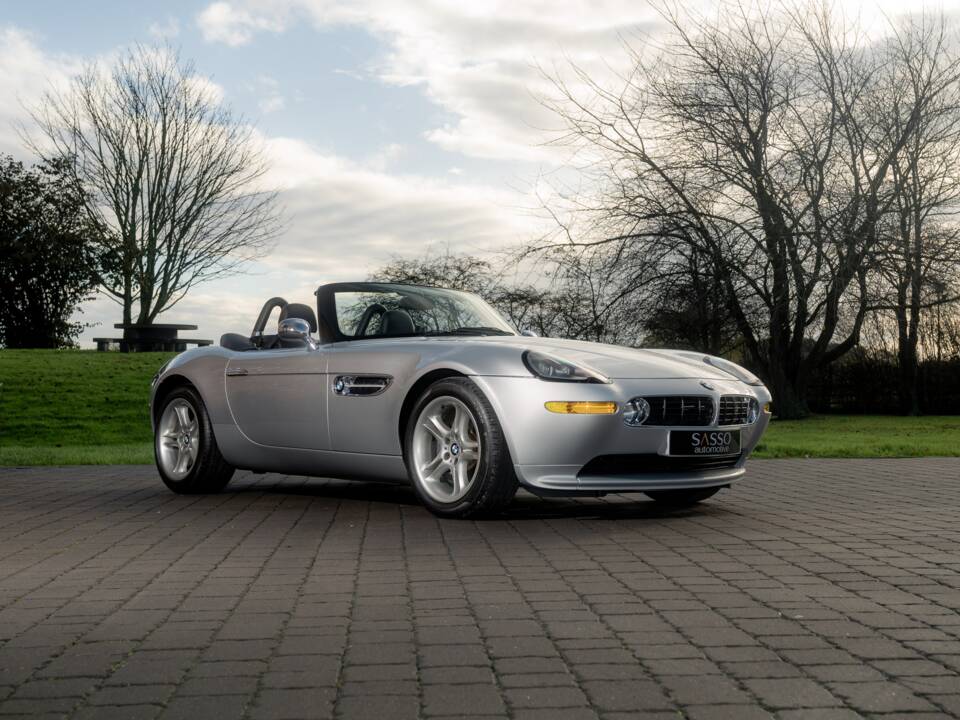 Image 35/84 of BMW Z8 (2001)