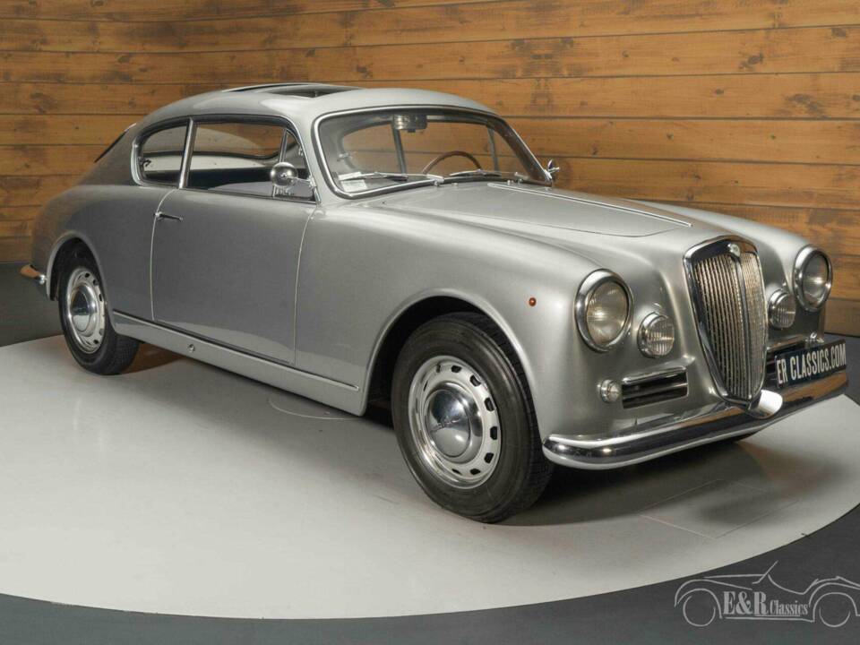 Image 4/19 de Lancia Aurelia B20 GT 2500 (1959)