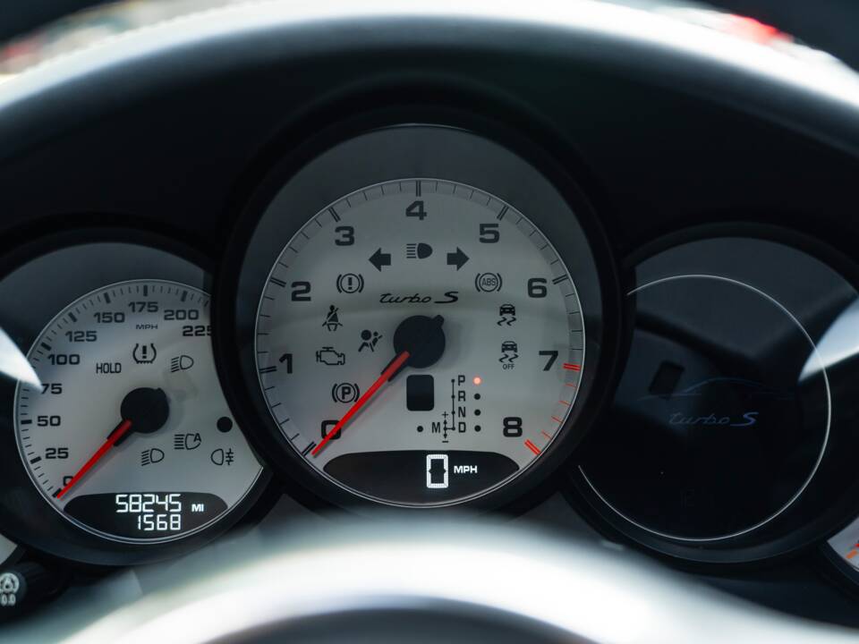 Image 32/57 of Porsche 911 Turbo S (2013)