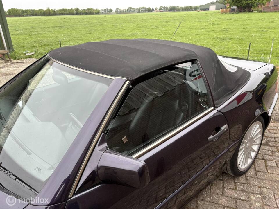 Image 36/40 de Mercedes-Benz 300 SL-24 (1990)