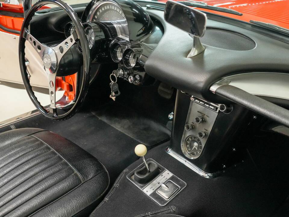 Bild 18/31 von Chevrolet Corvette (1958)