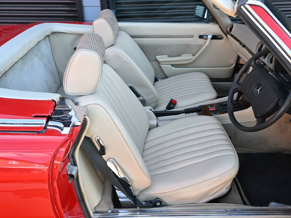 Image 30/50 of Mercedes-Benz 350 SL (1979)