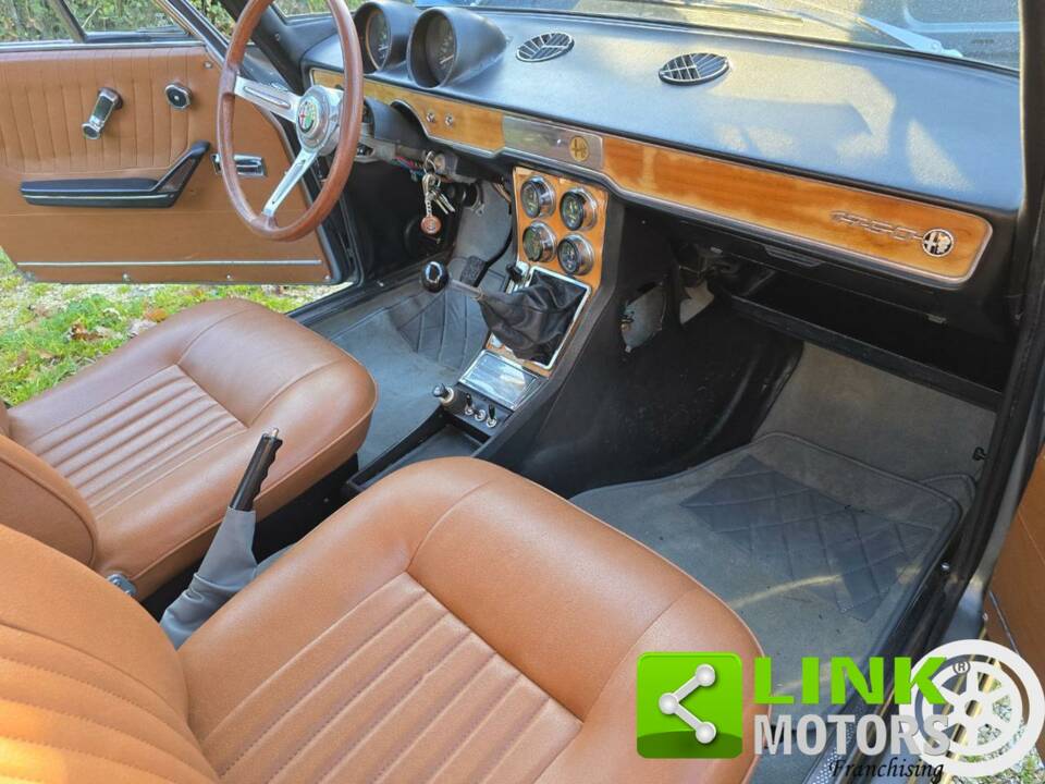 Bild 8/10 von Alfa Romeo 1750 Berlina (1972)